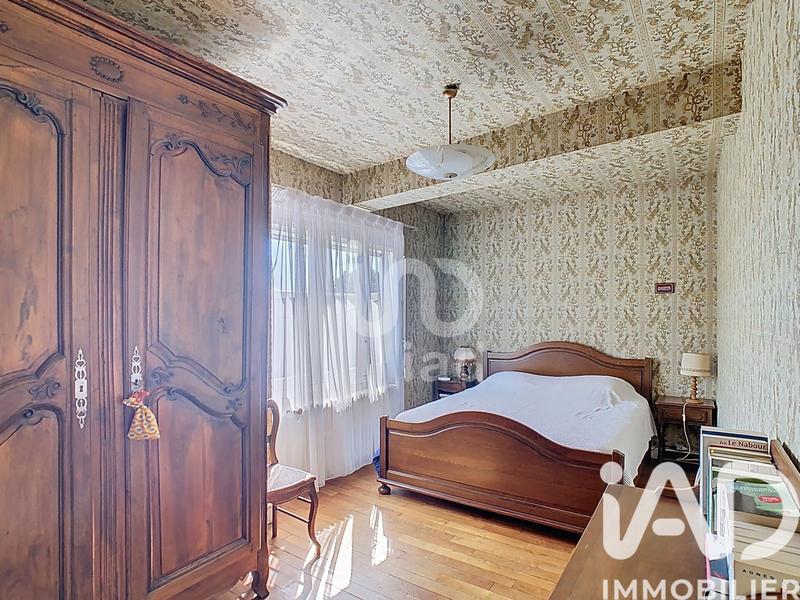 Maison - 210 m² - 7 pièces