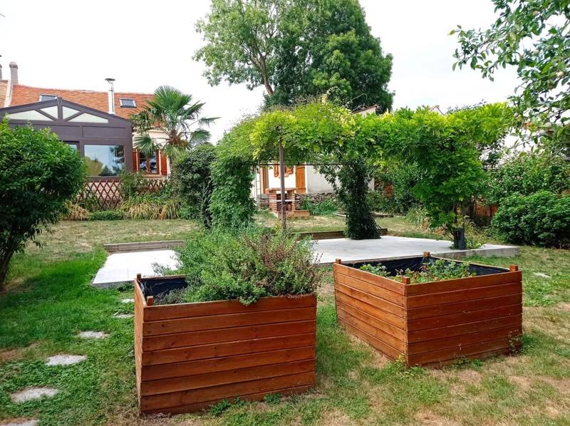 Maison - 80 m² - 4 pièces