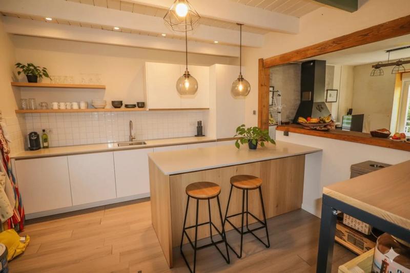 Maison - 121 m² - 6 pièces