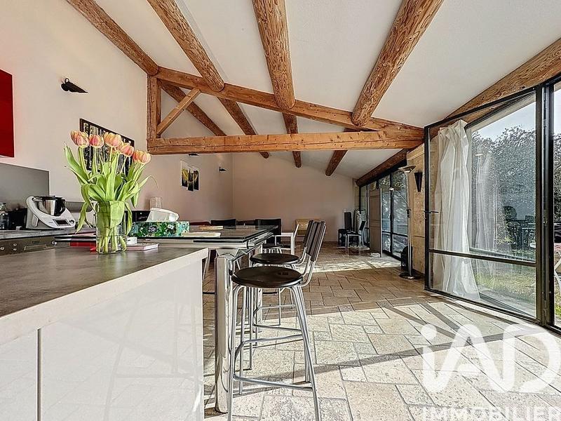 Maison - 284 m² - 10 pièces