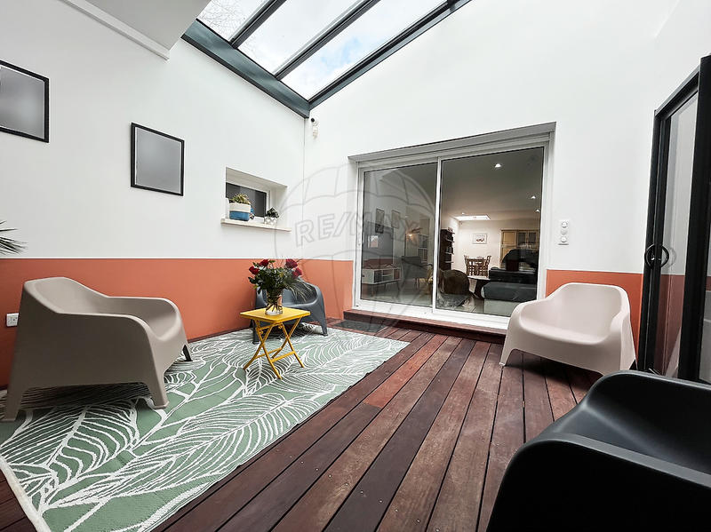 Propriété - 155 m² - 5 pièces