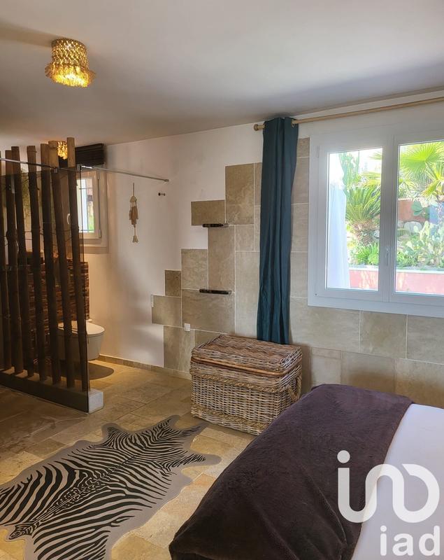 Maison - 200 m² - 7 pièces