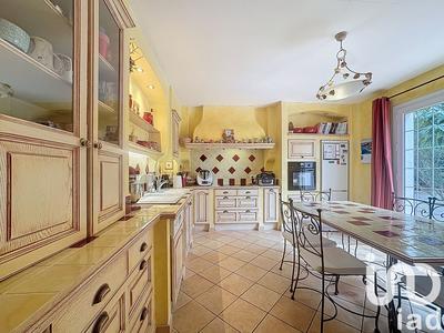 Maison - 180 m² - 6 pièces