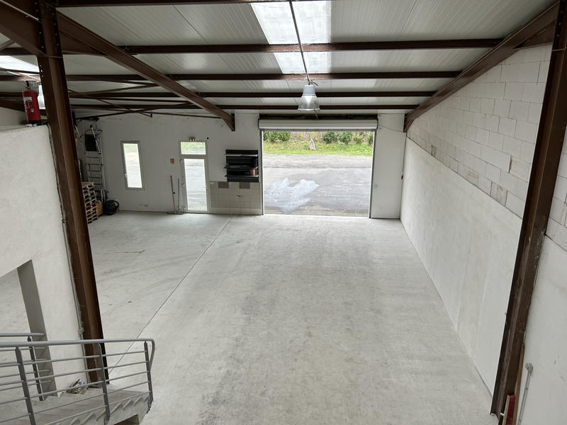 Local commercial - 233 m²