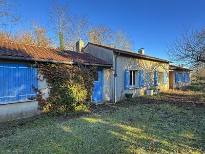 Propriété - 135 m² - 6 pièces