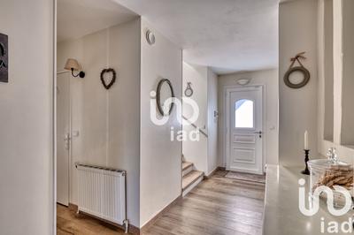 Maison - 237 m² - 8 pièces