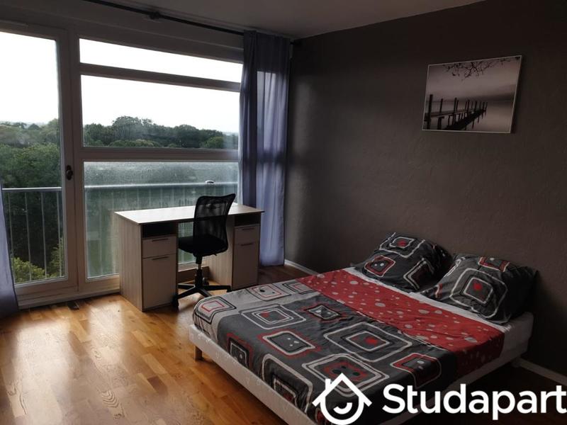 Chambre - 10 m² - 1 pièce