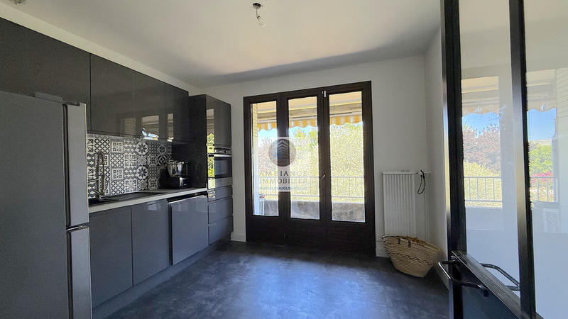 Maison - 113 m² - 6 pièces