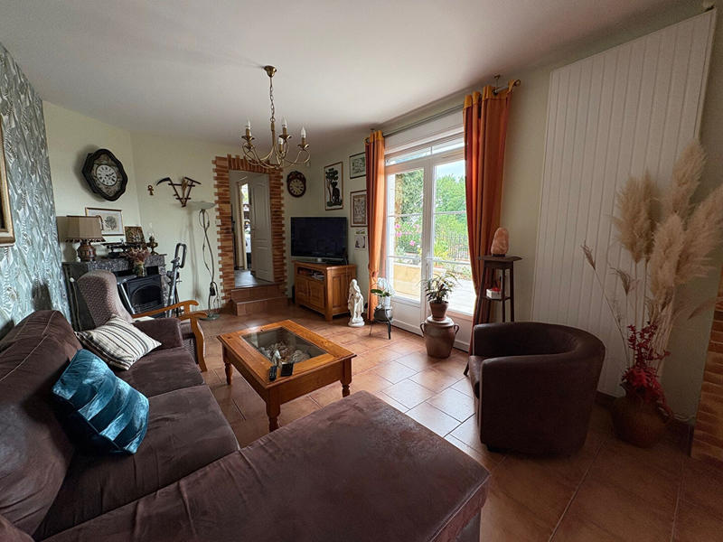 Maison - 152 m² - 8 pièces