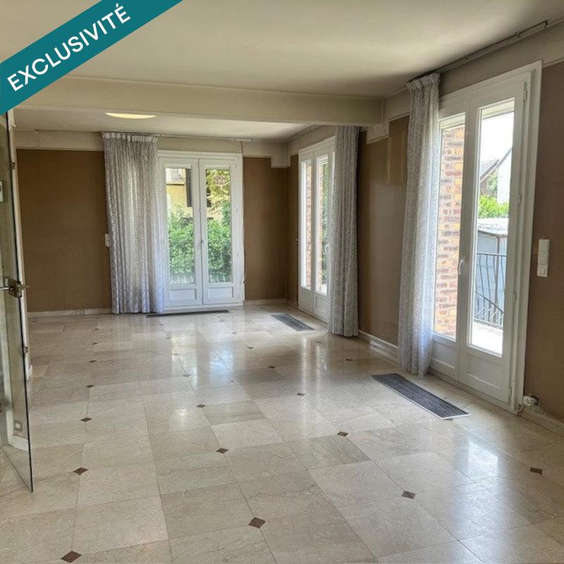 Maison - 220 m² - 8 pièces