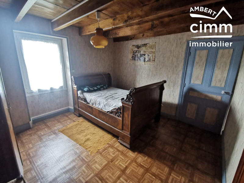 Maison - 90 m² - 5 pièces