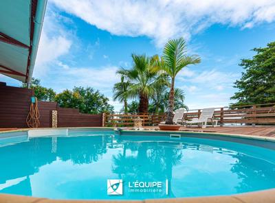 Demeure - 280 m² - 11 pièces