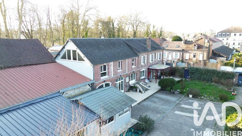 Maison - 350 m² - 5 pièces