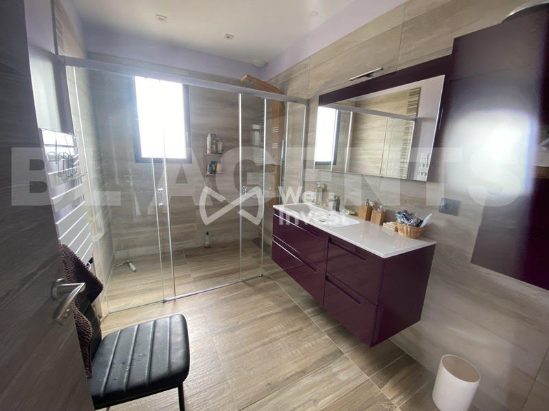 Villa - 182 m² - 5 pièces