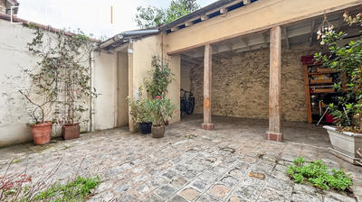Maison - 103 m² - 5 pièces