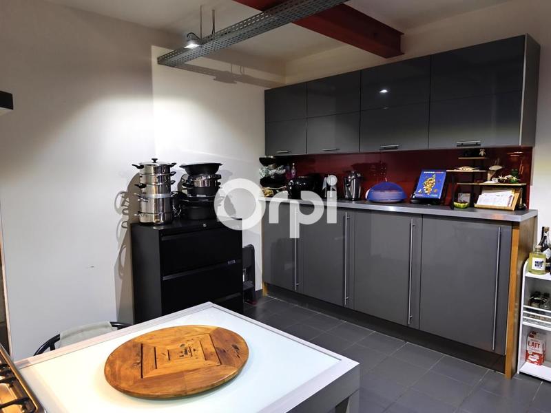 Maison - 210 m² - 6 pièces