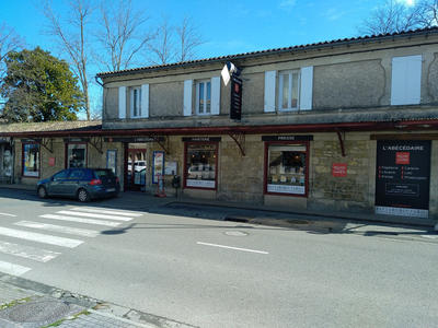 Fonds de commerce - Presse / Tabac - 335 m²