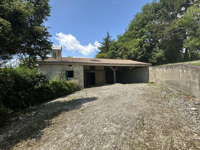 Maison traditionnelle - 138 m² - 4 pièces