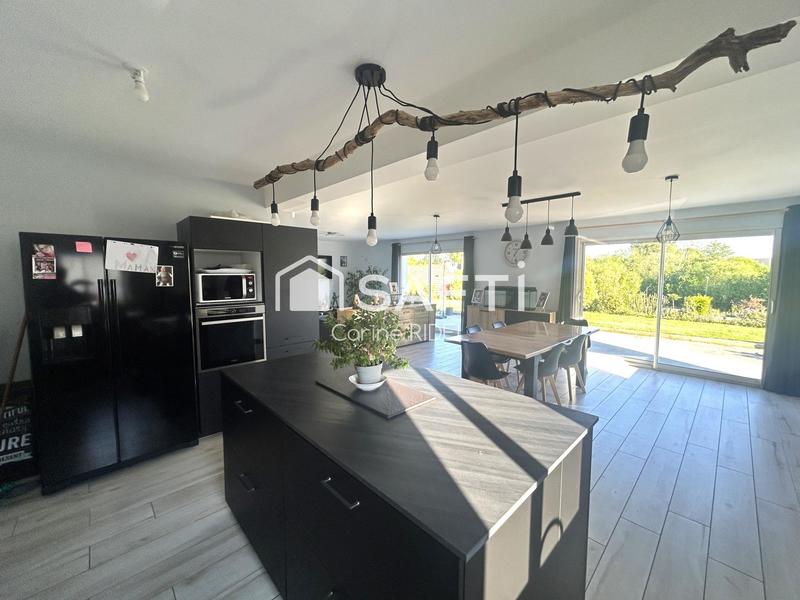 Maison - 150 m² - 5 pièces