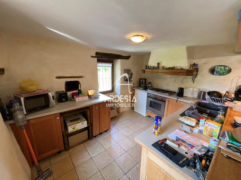 Maison - 250 m² - 8 pièces