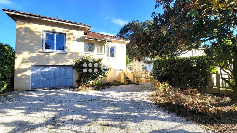 Maison - 157 m² - 7 pièces