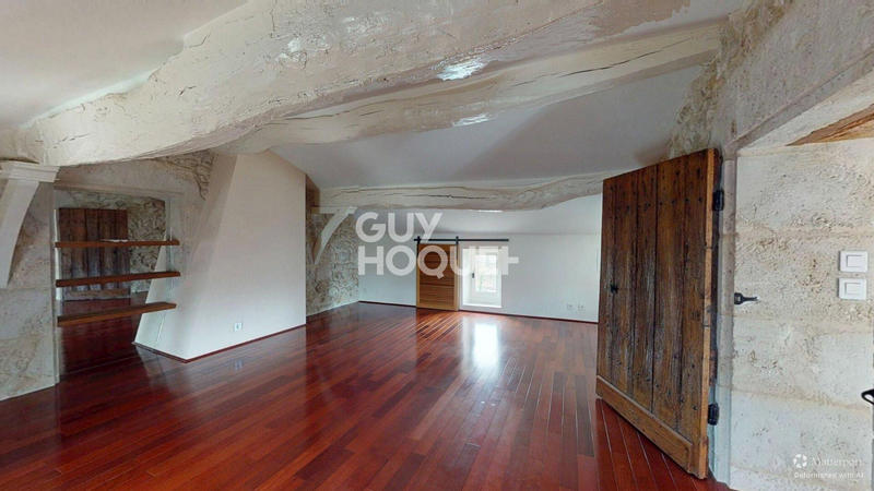 Maison - 287 m² - 8 pièces