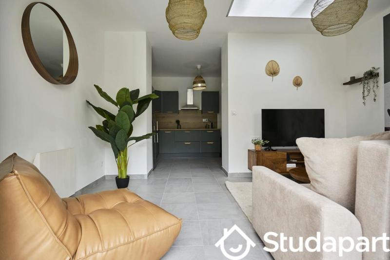 Chambre - 11 m² - 1 pièce