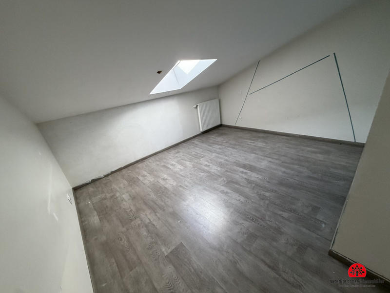 Appartement - 98 m² - 5 pièces