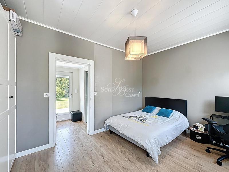 Maison - 195 m² - 7 pièces