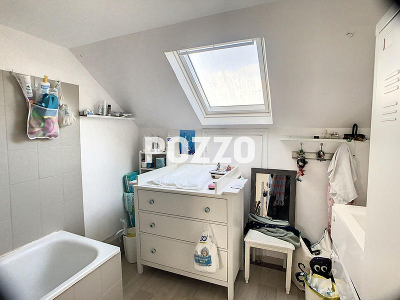 Maison - 122 m² - 5 pièces