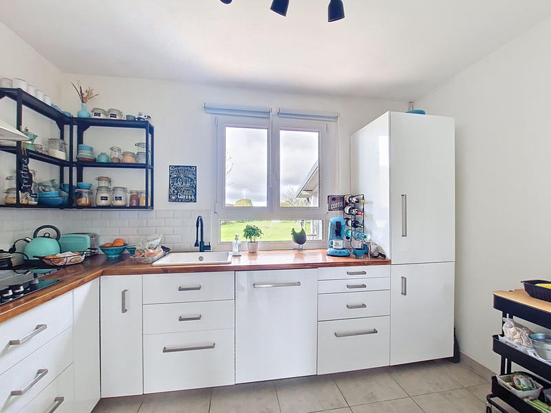 Maison - 93 m² - 4 pièces