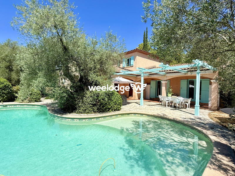 Maison - 187 m² - 6 pièces