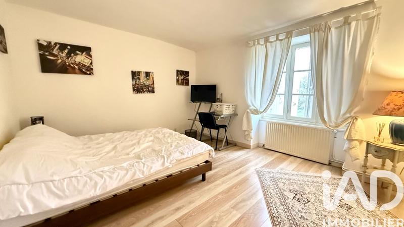 Maison - 251 m² - 8 pièces