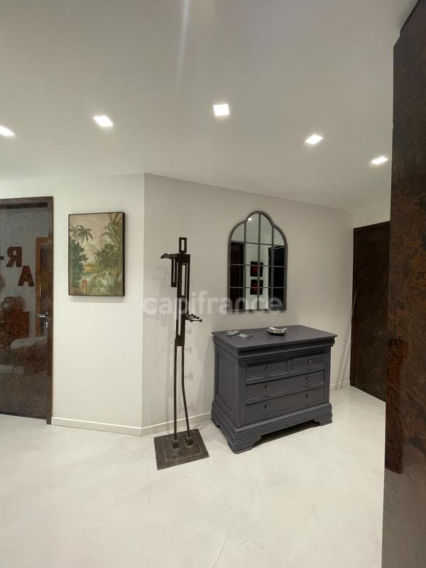 Appartement - 83 m² - 3 pièces