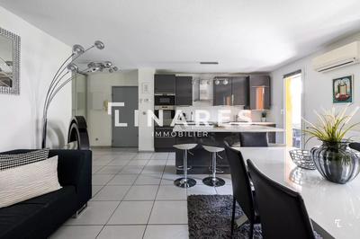 Appartement - 82 m² - 4 pièces