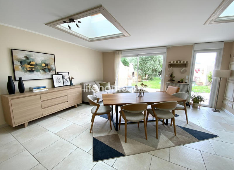 Maison - 180 m² - 7 pièces