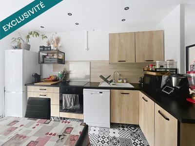 Appartement - 80 m² - 5 pièces