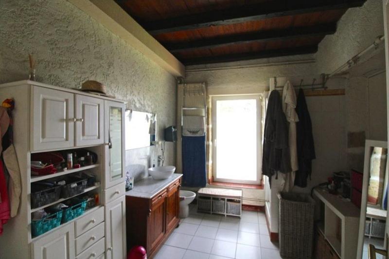 Propriété - 253 m² - 8 pièces