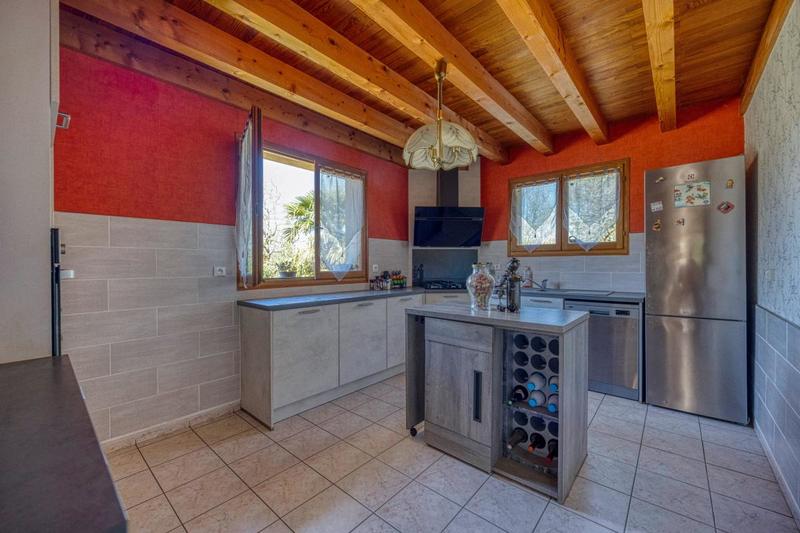 Maison - 208 m² - 5 pièces