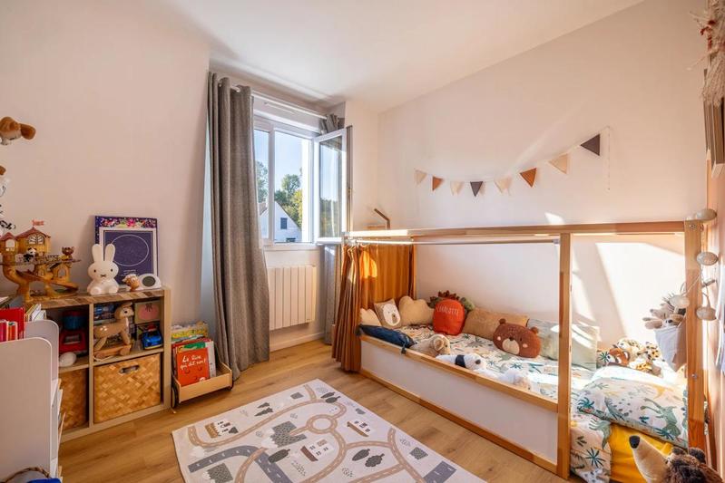 Maison - 90 m² - 5 pièces