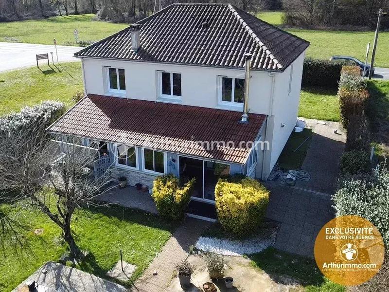 Maison - 104 m² - 4 pièces