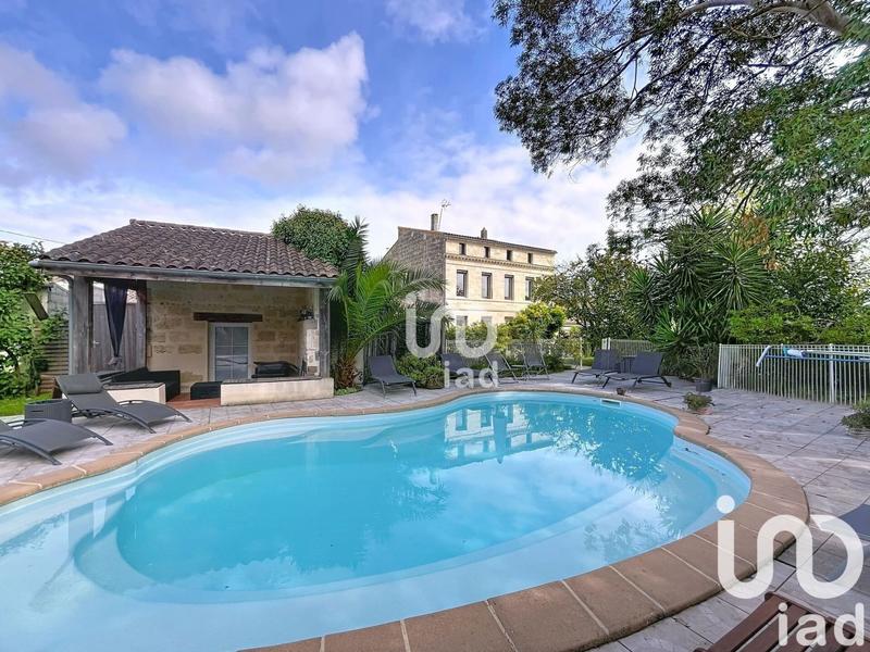 Maison - 432 m² - 10 pièces