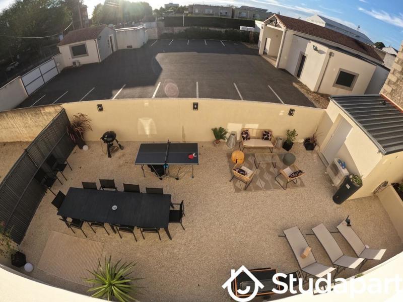 Chambre - 234 m² - 1 pièce