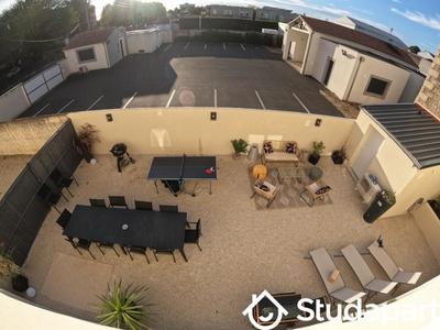 Chambre - 234 m² - 1 pièce