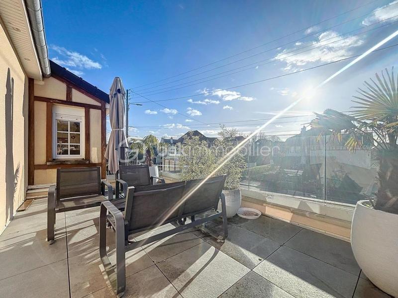 Demeure - 227 m² - 7 pièces