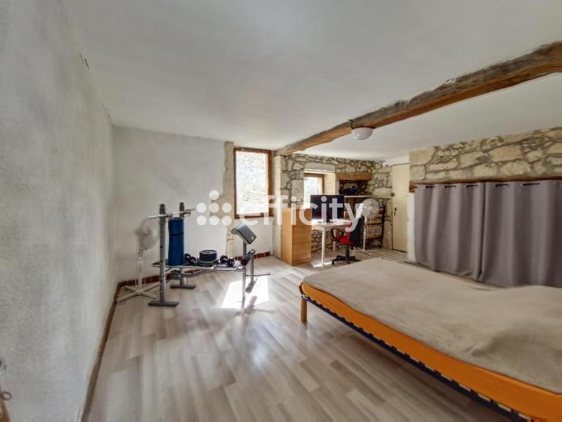 Maison - 153 m² - 5 pièces