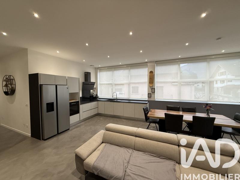 Loft - 95 m² - 4 pièces