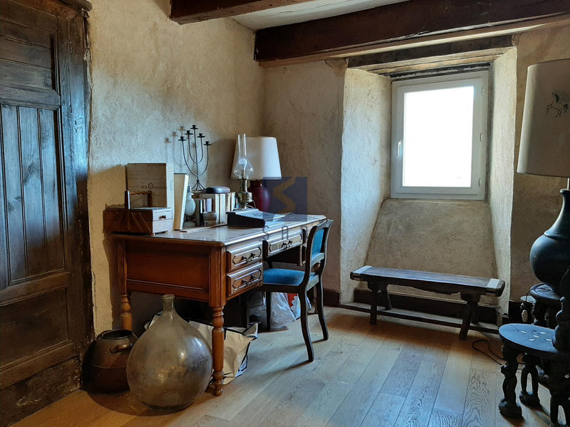 Maison - 182 m² - 7 pièces