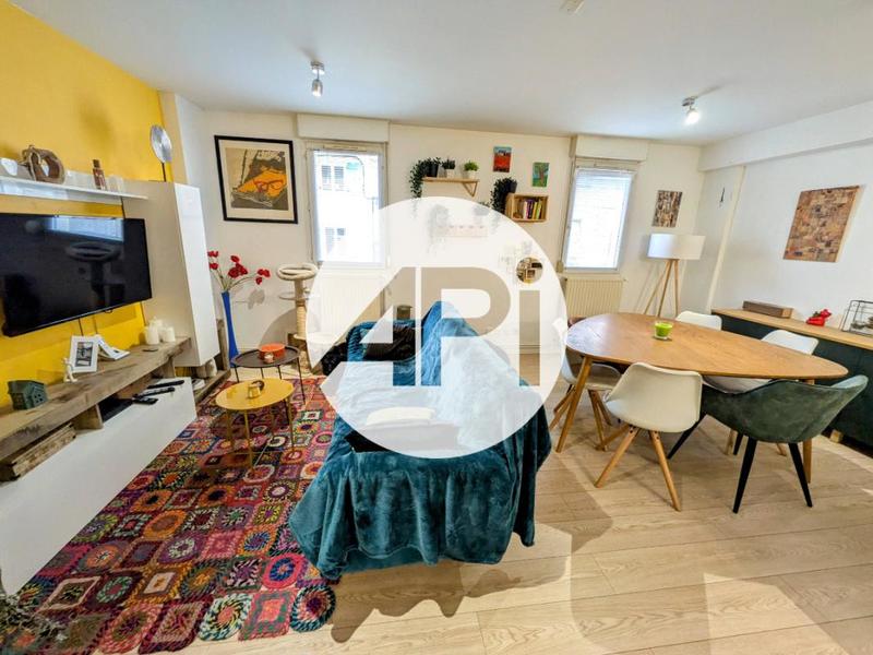 Appartement - 82 m² - 4 pièces