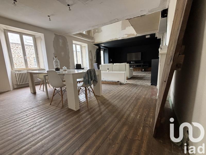Maison de ville - 235 m² - 7 pièces
